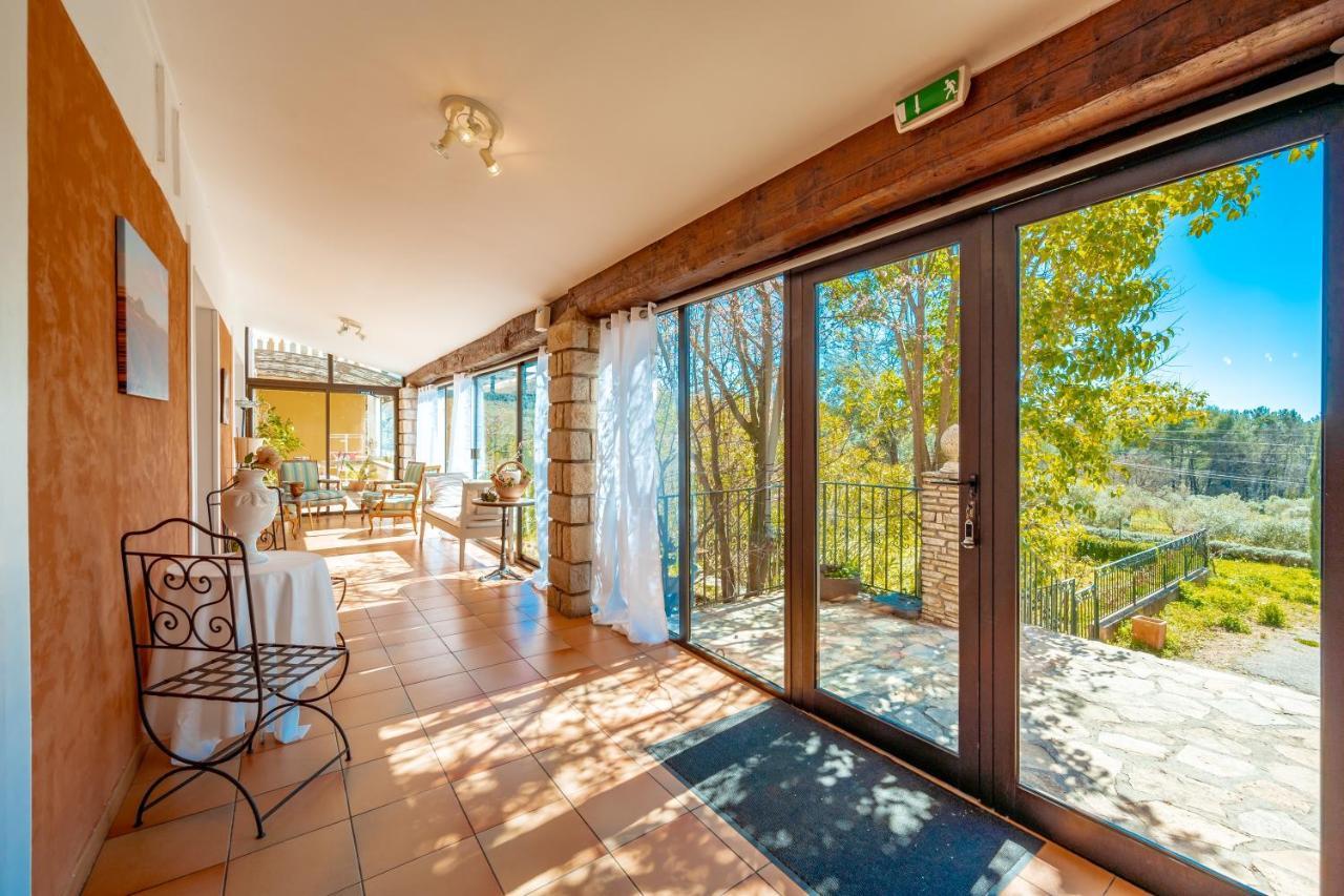 La Maison Du Rouge Gorge - Charmante Maison Climatisee Avec Piscine Pontevès Zewnętrze zdjęcie